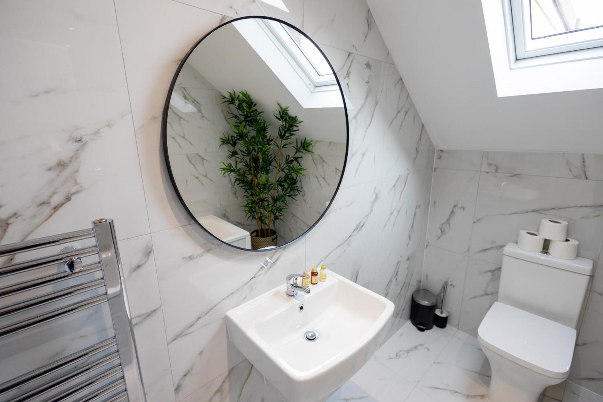 ワトフォードContemporary 3Br Flat In Watfordアパートメント エクステリア 写真