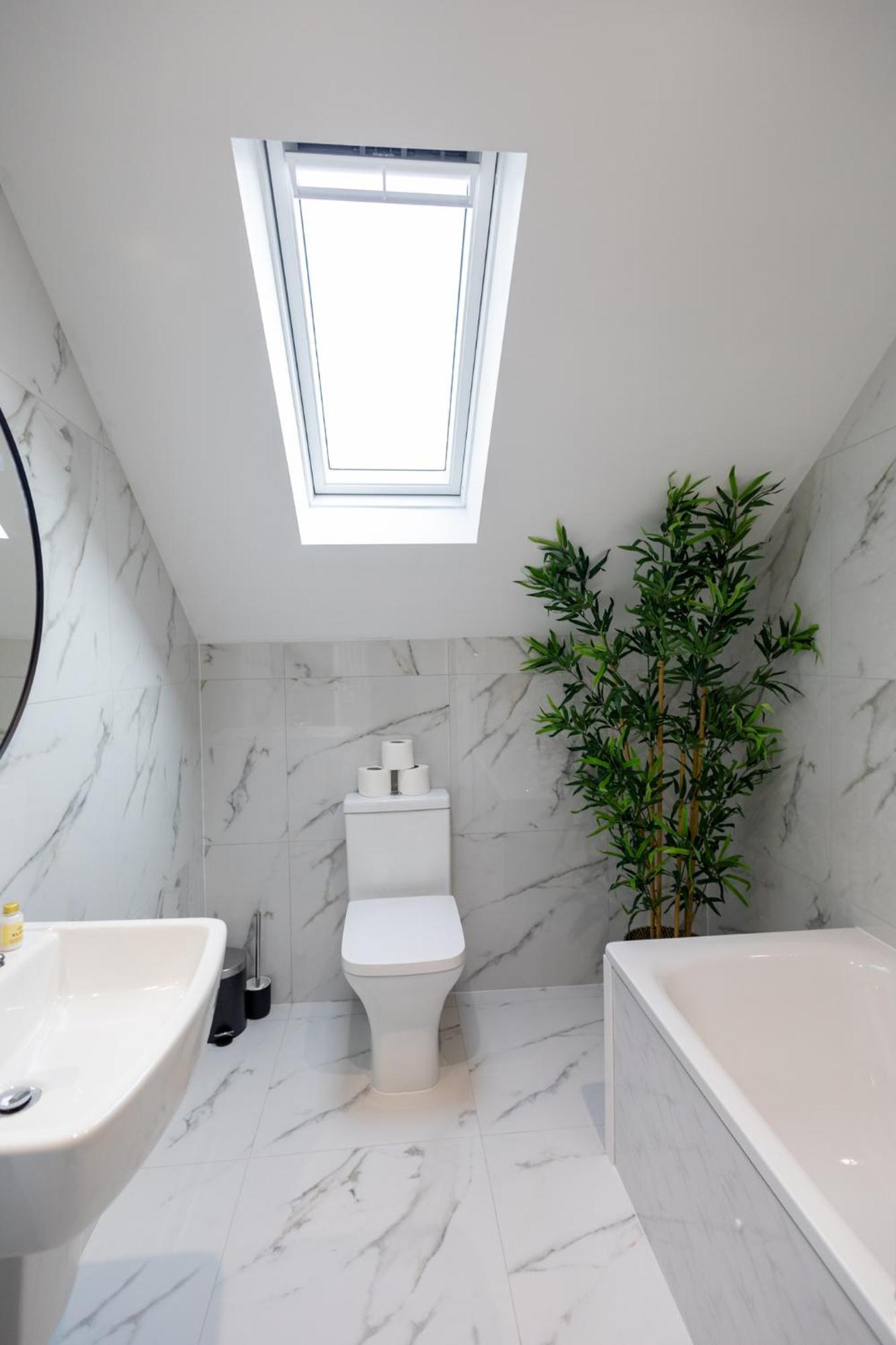 ワトフォードContemporary 3Br Flat In Watfordアパートメント エクステリア 写真